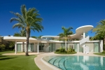Casares contemporary villa (1)
