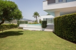 4.4 jardín piscina