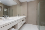 Master bathroom  (2)
