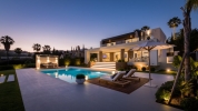 The villa by night (3)