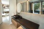 Guest bathroom (1)
