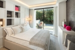 Guest bedroom  (1)