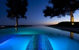 Swimming pool by night (1)