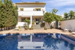 Villa &amp; Pool