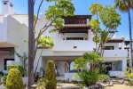 Property-for-sale-in-Mirador-del-Paraiso