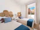Guest bedroom  (1)