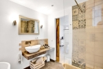 Master bathroom 2