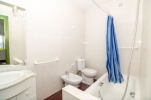 guest-bathroom1