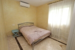 BEDROOMS 2