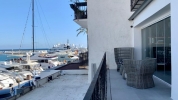 Modern Frontline Puerto Banus Apartment for sale (12)