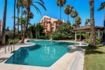 Beachfront Luxury Penthouse Puerto Banus Marbella (9)