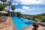 Elegant Villa Gated Community Benahavis (36)