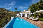 Elegant Villa Gated Community Benahavis (1)
