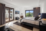 Elegant Villa Gated Community Benahavis (24)
