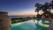 Beachfront Mansion Marbella East (40)
