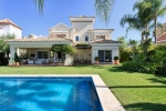 Frontline Golf Villa for sale Benahavis (8)