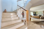 Frontline Golf Villa for sale Benahavis (36)