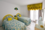 Frontline Beach Apartment Puerto Banus (8)