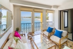 Frontline Beach Apartment Puerto Banus (17)