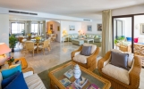 Frontline Beach Apartment Puerto Banus (25)