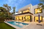 Modern Villa Ready in Estepona (20)