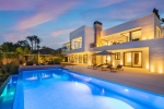 Contemporary Villa Panoramic Views Marbella (2) (Grande)