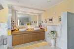 Elegant Villa Nueva Andalucia Marbella (38) (Grande)