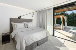 Contemporary Villa Ready to Move in Nueva Andalucia (4)