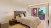 Luxury Beachfront Apartment New Golden Mile (17)