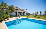Frontline Golf Villa Marbella East (1)