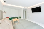 Fully Renovated Villa Gated Complex Marbella  (18)