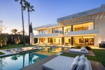 Contemporary New Luxury Villa Nueva Andalucia Spain (2)