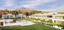 Luxury Semi Detached Villa Marbella Golden Mile (31)