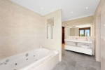 Splendid Villa for sale Benahavis Spain (33)