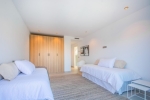 New Modern Villa East Marbella Spain (18) (Grande)