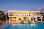 Frontline Golf Villa Nueva Andalucia Spain (1)