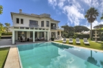 Beachfront Villa Marbella East Spain (4)