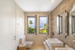 Beachfront Villa Marbella East Spain (18)