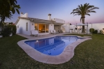 Beachfront Villa Marbella East Spain (16)