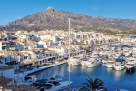 Beautiful Frontline Apartment Puerto Banus Marbella (15)
