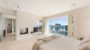 Modern Beachfront Villa Marbella Golden Mile (39)