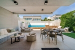 Luxury Beachside Townhouse Puerto Banus Spain (25)
