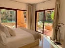 Elegant Beachfront Apartment San Pedro Marbella (17)