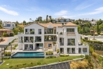 Luxury Frontline Golf Villa Benahavis (1)