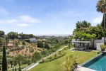 Luxury Frontline Golf Villa Benahavis (3)