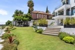 Luxury Frontline Golf Villa Benahavis (6)