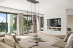 Luxury Frontline Golf Villa Benahavis (11)