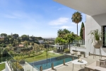 Luxury Frontline Golf Villa Benahavis (22)