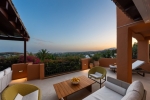 Luxury Renovated Apartment Nueva Andalucia Spain (26)