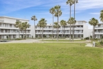 Contemporary Frontline Beach Apartment Estepona (14)